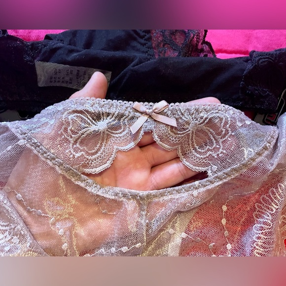 MIDNIGHT COCO SET OF 3 LACE PANTIES SIZE S-M - Picture 5 of 7